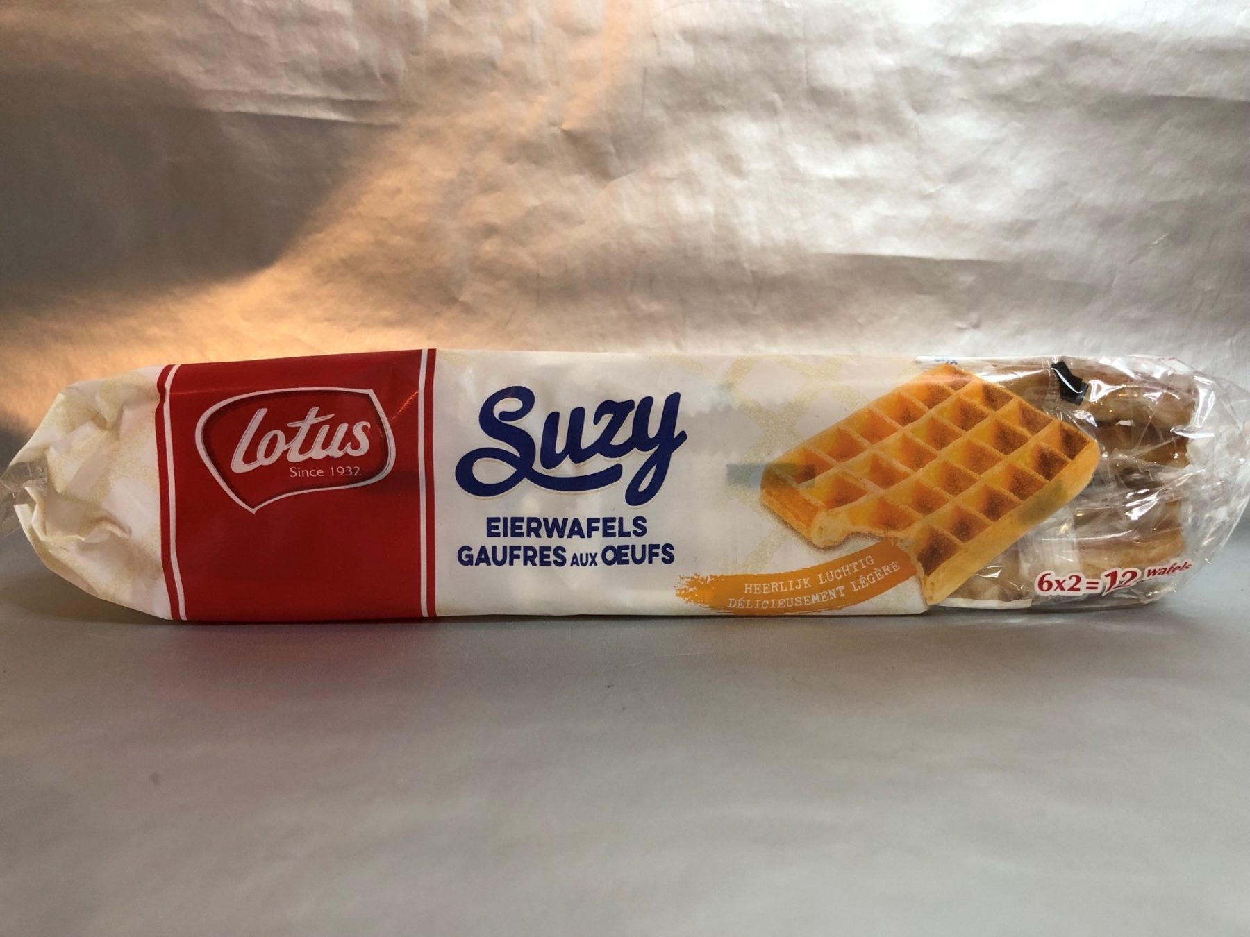 Lotus Suzy egg-waffles
