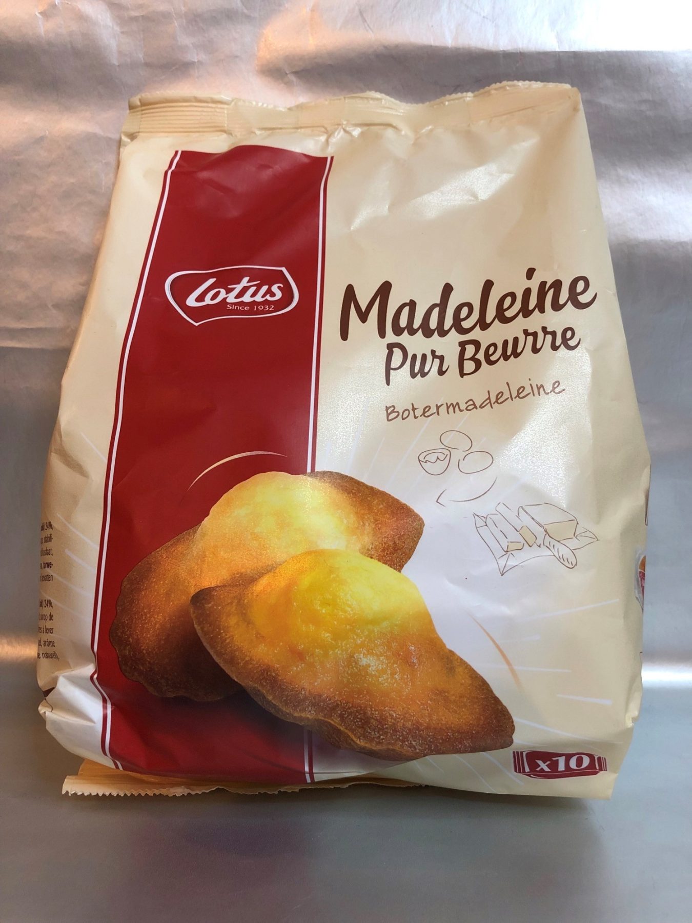 Lotus 'pure butter Madeleine'